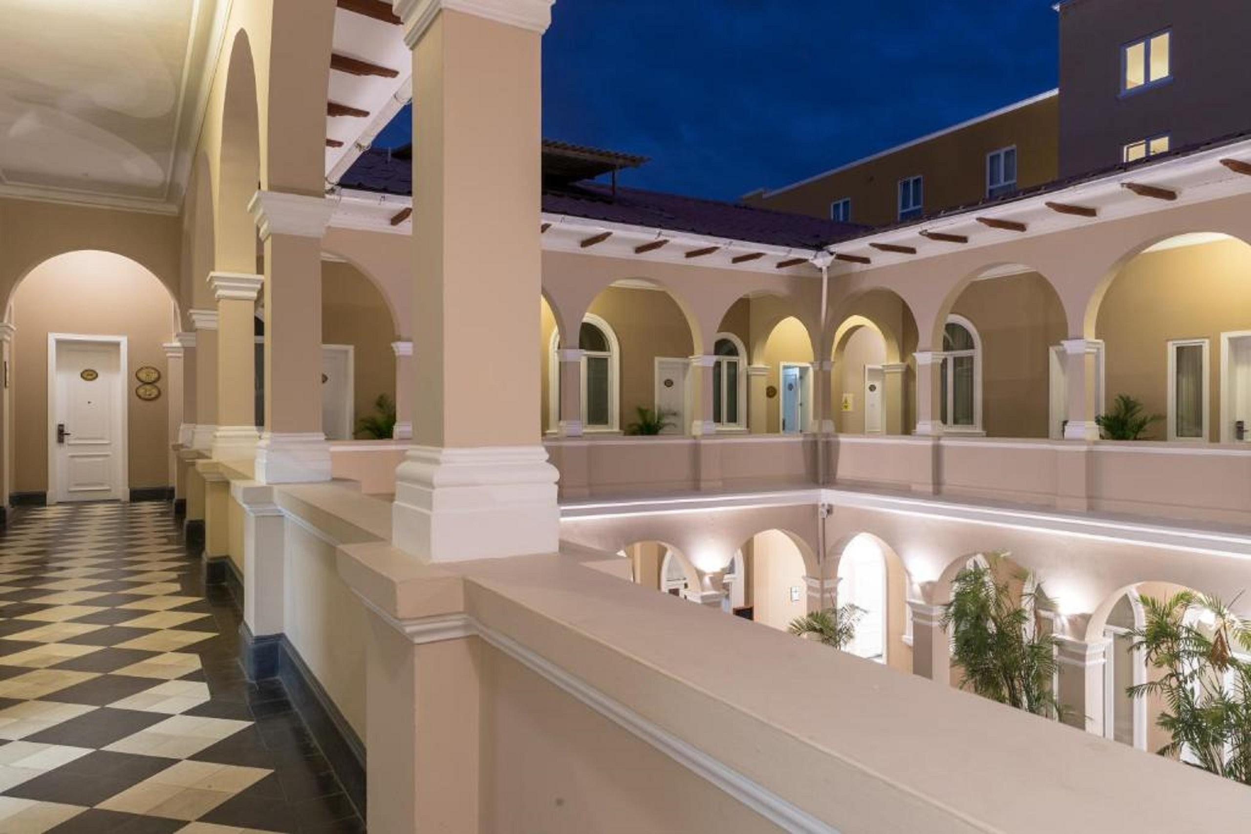 Lp Los Portales Hotel פיורה מראה חיצוני תמונה