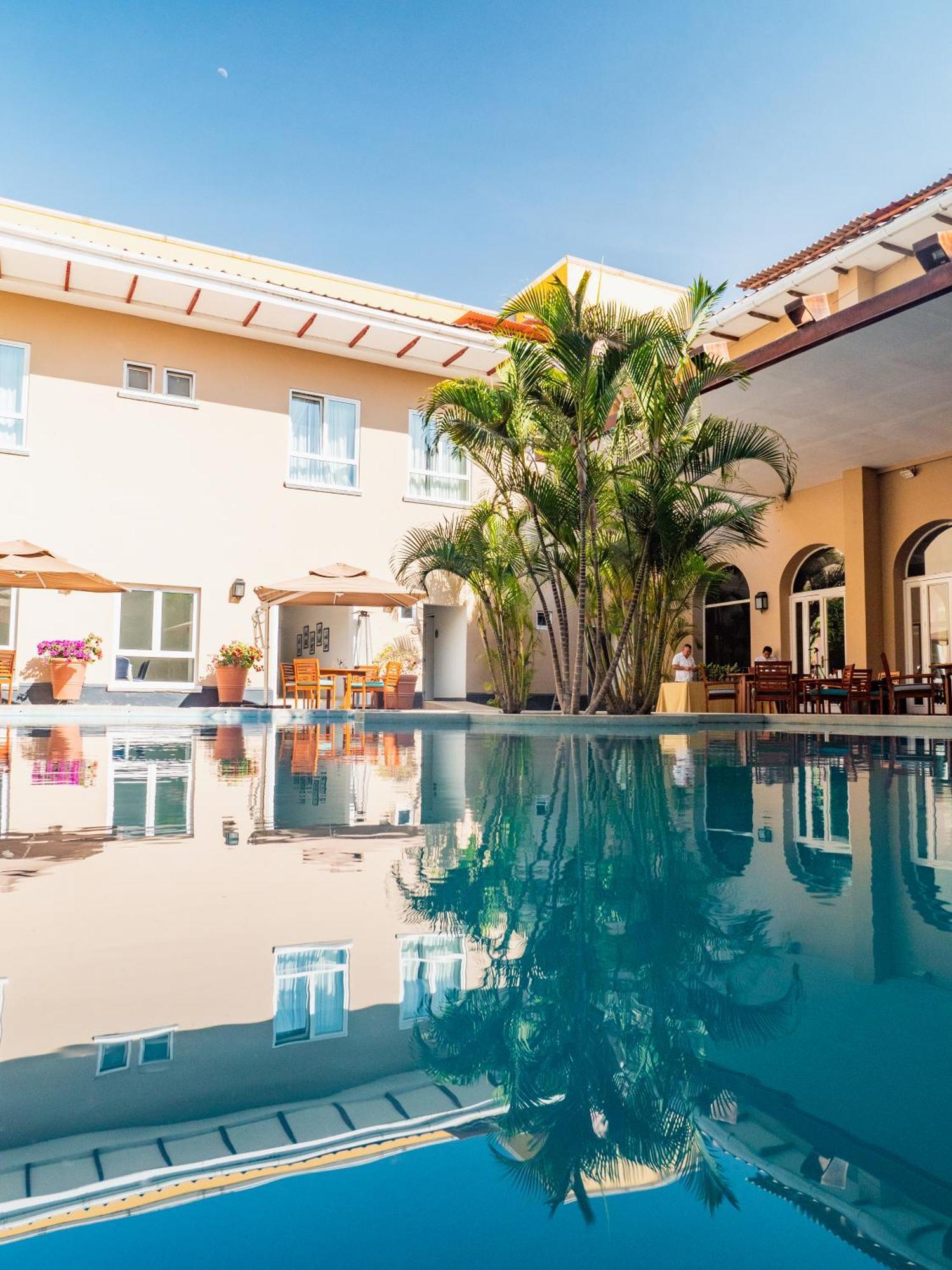 Lp Los Portales Hotel פיורה מראה חיצוני תמונה