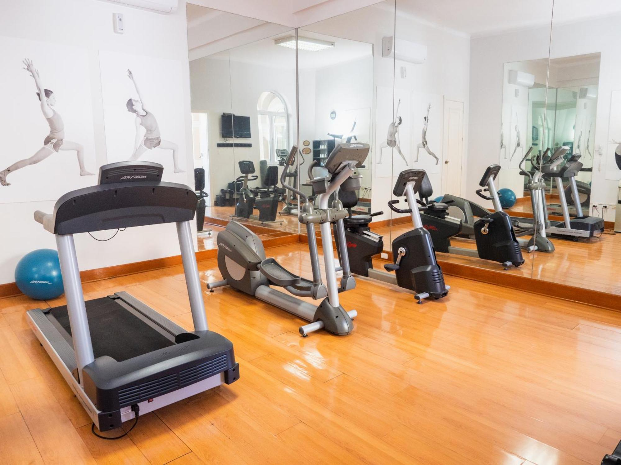 Lp Los Portales Hotel פיורה מראה חיצוני תמונה